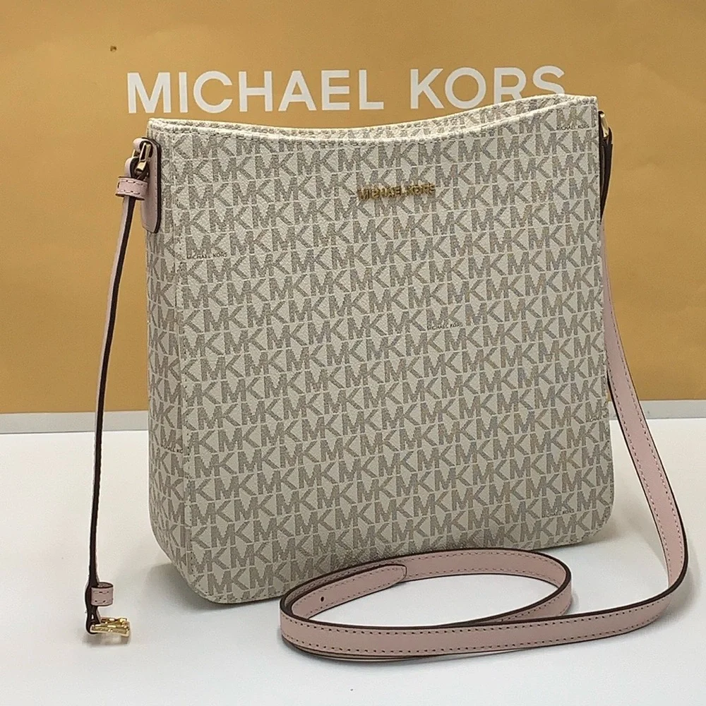 MICHAEL KORS 
Jet Set Travel Large Logo Messenger Bag
COLOR PWD BLSH MLT
NWT - Picture 5 of 16